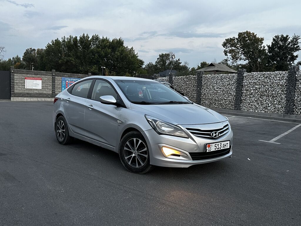 Hyundai Solaris: 2014 г., 1.6 л, Автомат, Бензин, Седан: фото 1