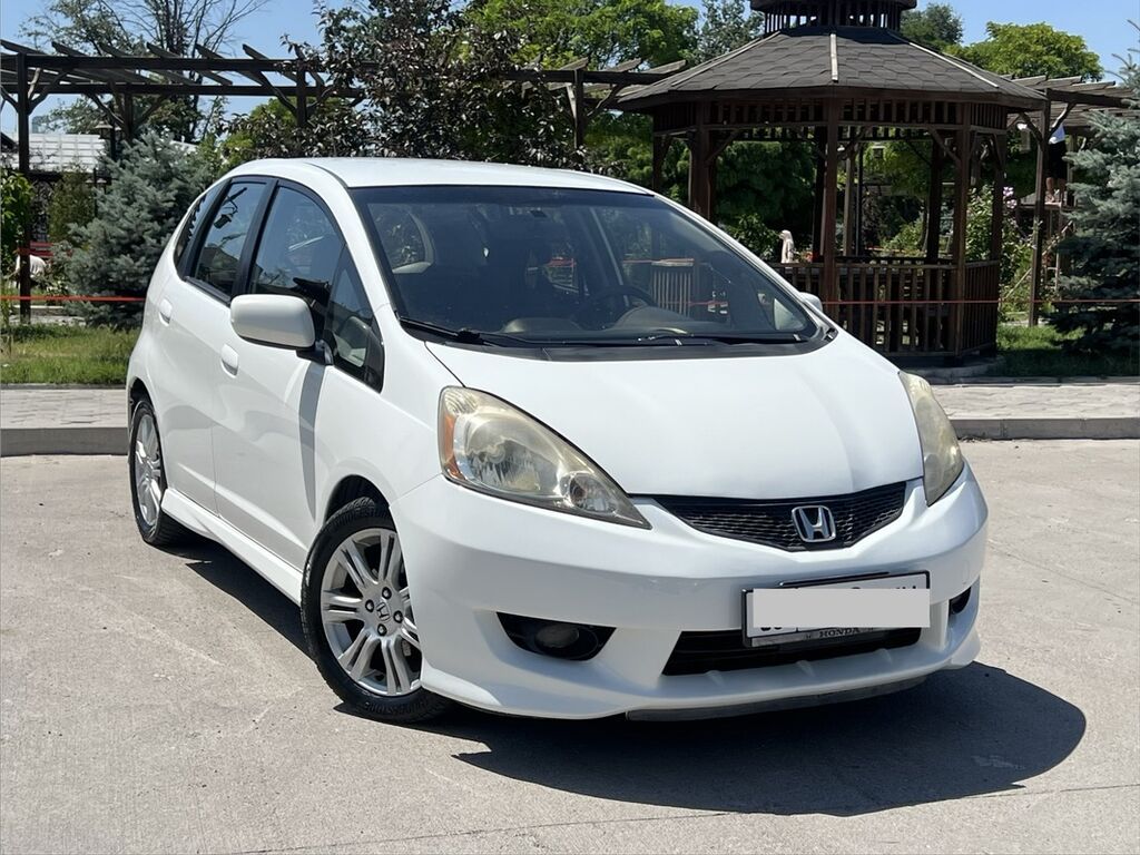Honda Fit: 2010 г., 1.5 л, Автомат, Бензин, Хэтчбэк: фото 1