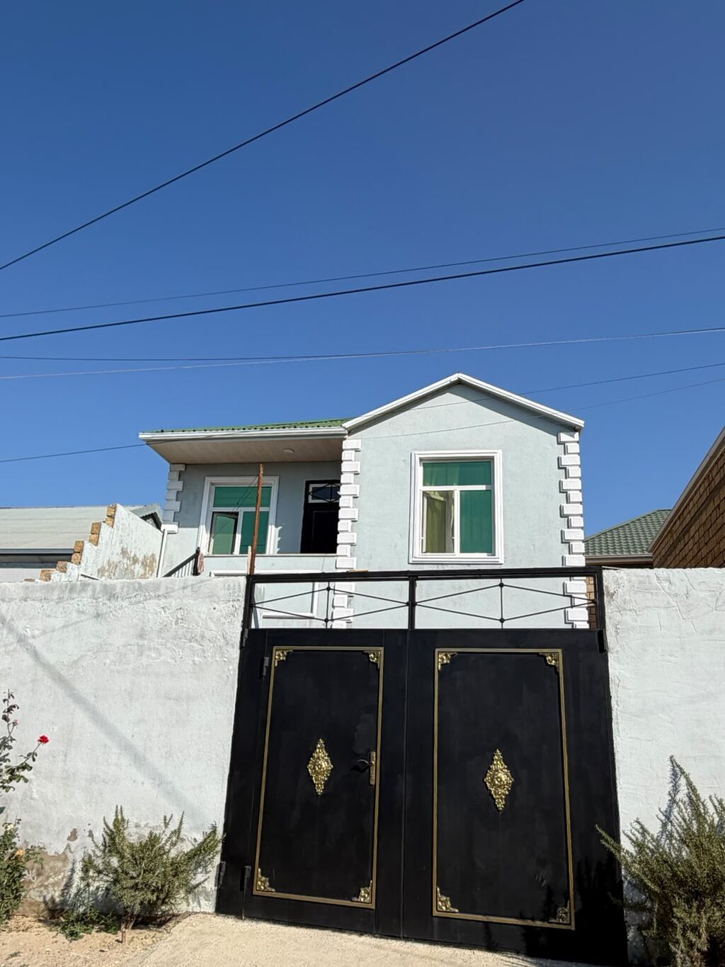 3 otaqlı, 120 kv. m, Orta təmir