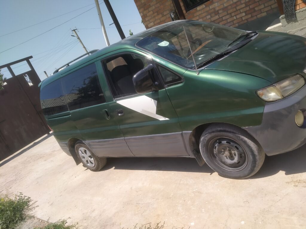 Hyundai Grand Starex: 1999 г., 2.5 л, Механика, Дизель, Минивэн: фото 2