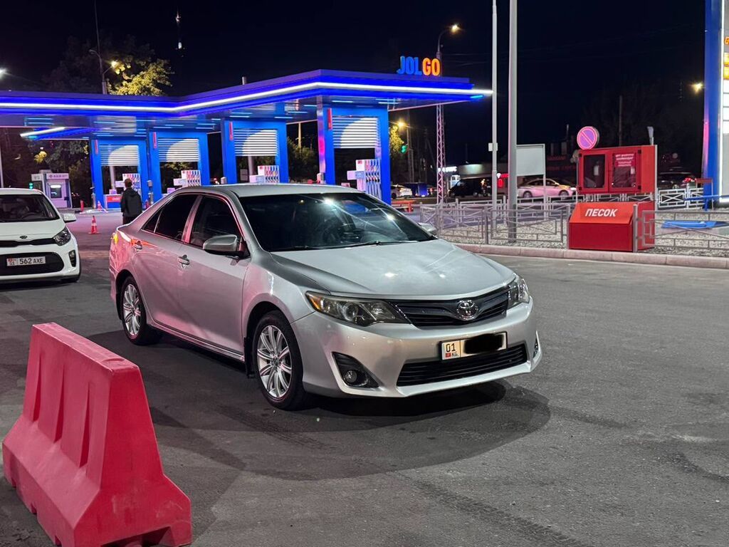 Toyota Camry: 2013 г., 2.5 л, Автомат, Бензин, Седан: фото 4