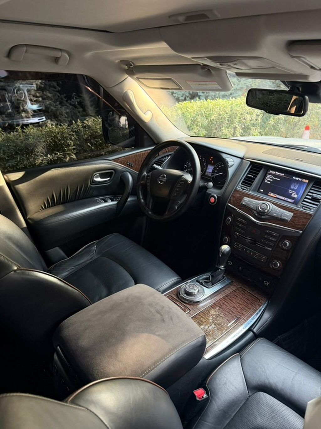 Nissan Patrol: 2014 г., 3 л, Автомат, Бензин, Внедорожник — фото 5