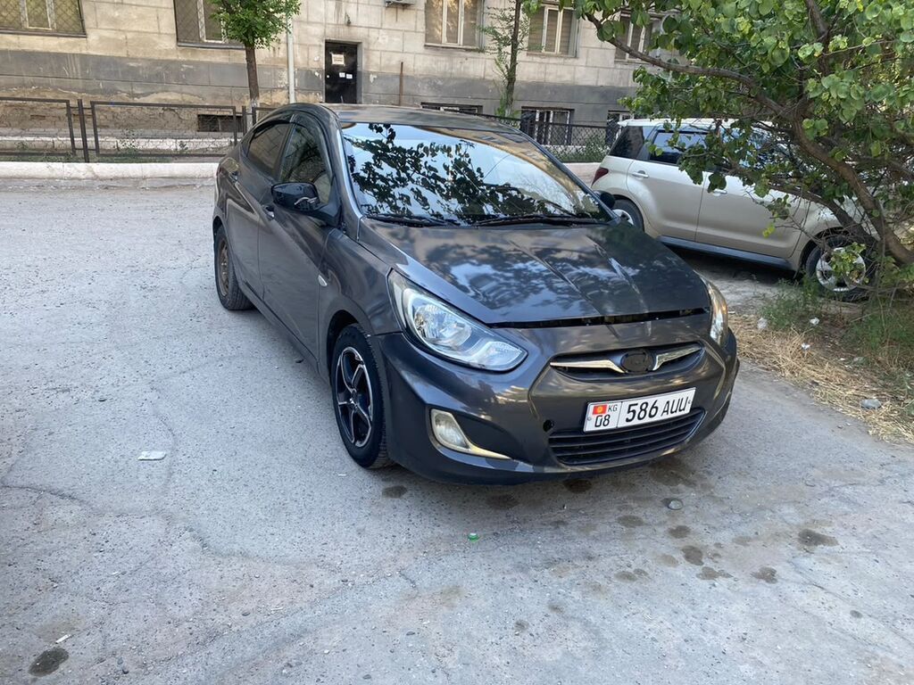 Hyundai Accent: 2014 г., 1.6 л, Автомат, Бензин, Седан: фото 6