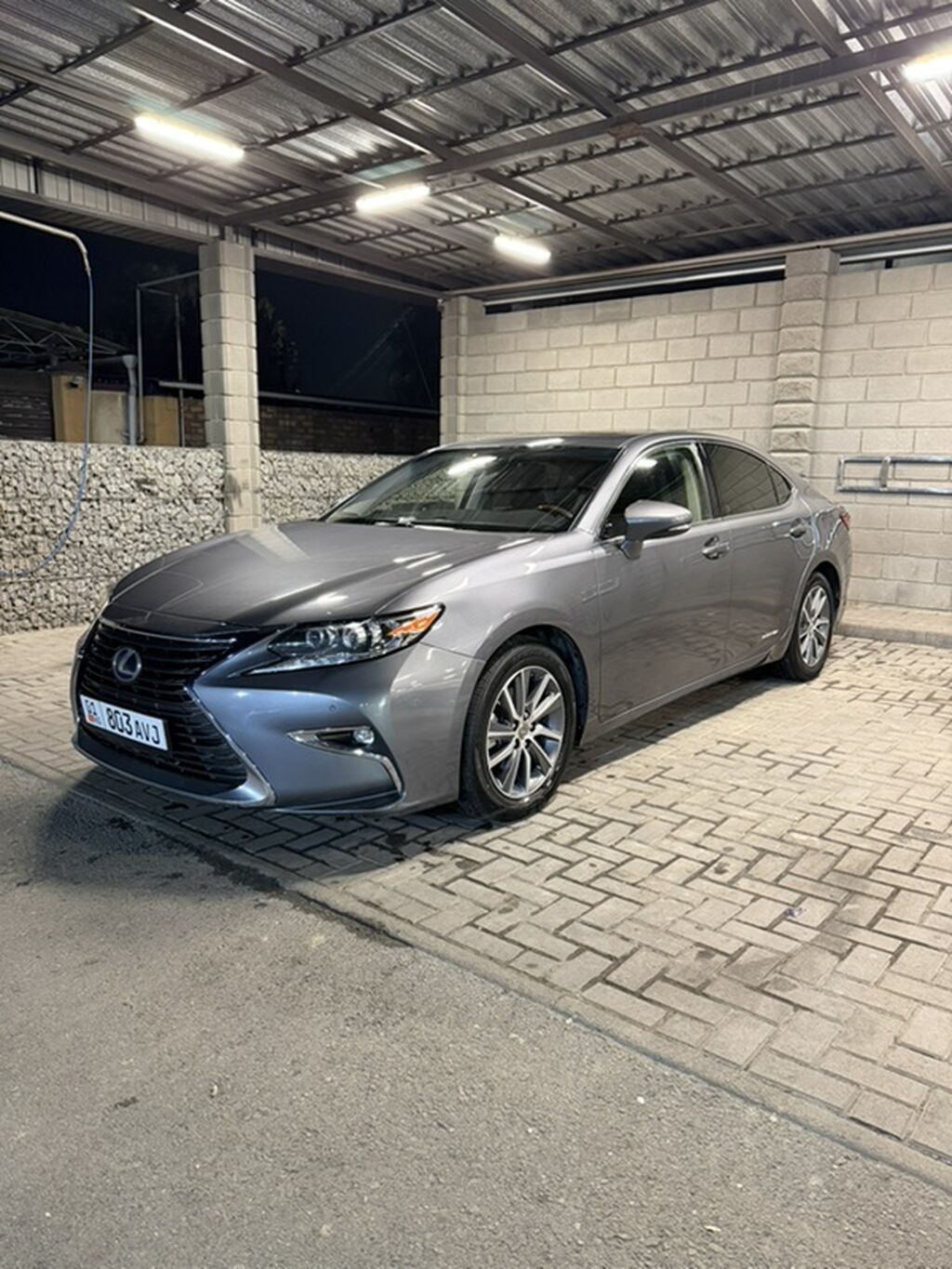 Lexus ES: 2017 г., 2.5 л, Вариатор, Гибрид, Седан: фото 2