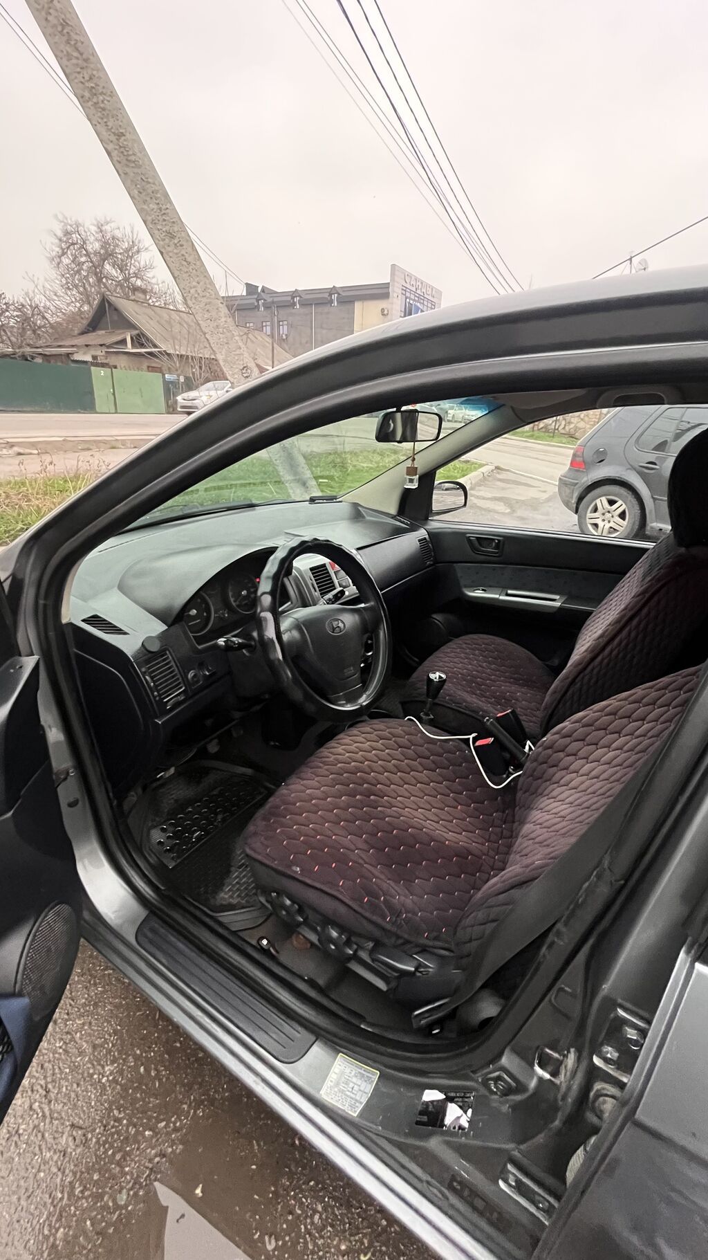 Hyundai Getz: 2004 г., 1.3 л, Механика, Бензин, Седан: фото 3