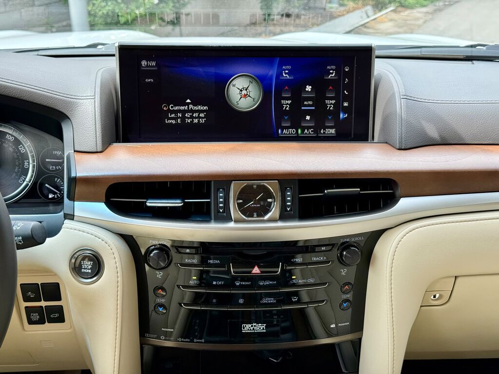 Lexus LX: 2020 г., 5.7 л, Автомат, Бензин, Внедорожник: фото 8