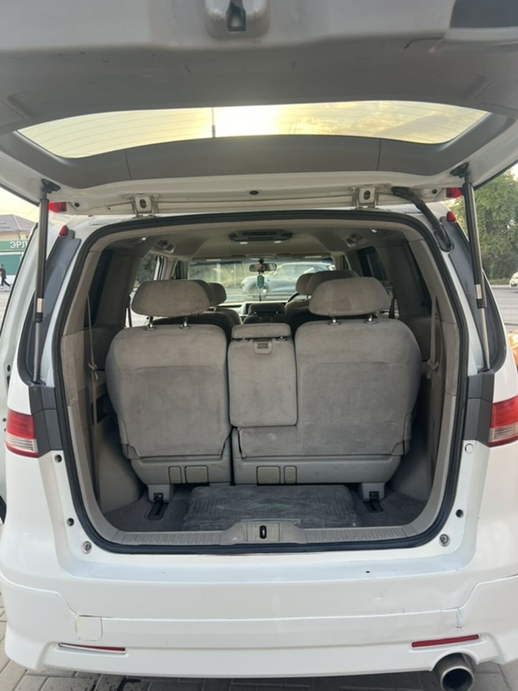 Honda Elysion: 2004 г., 2.4 л, Автомат, Бензин, Минивэн: фото 6