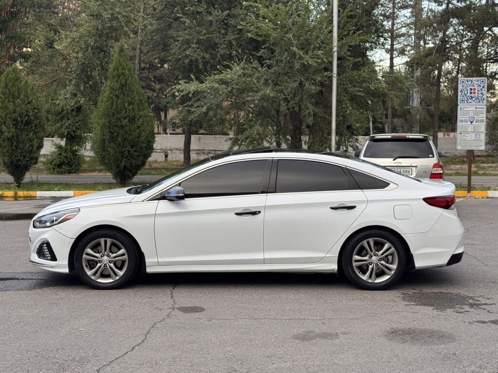 Hyundai Sonata: 2019 г., 2.4 л, Автомат, Бензин, Седан — фото 7