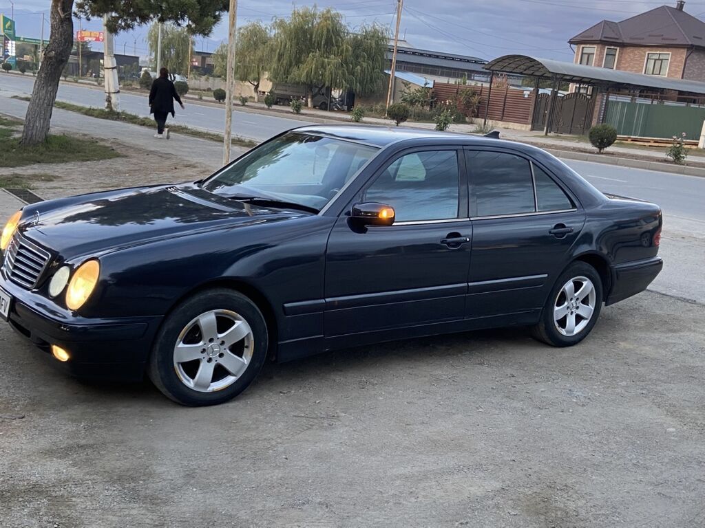 Mercedes-Benz E-Class: 2000 г., Седан: фото 7