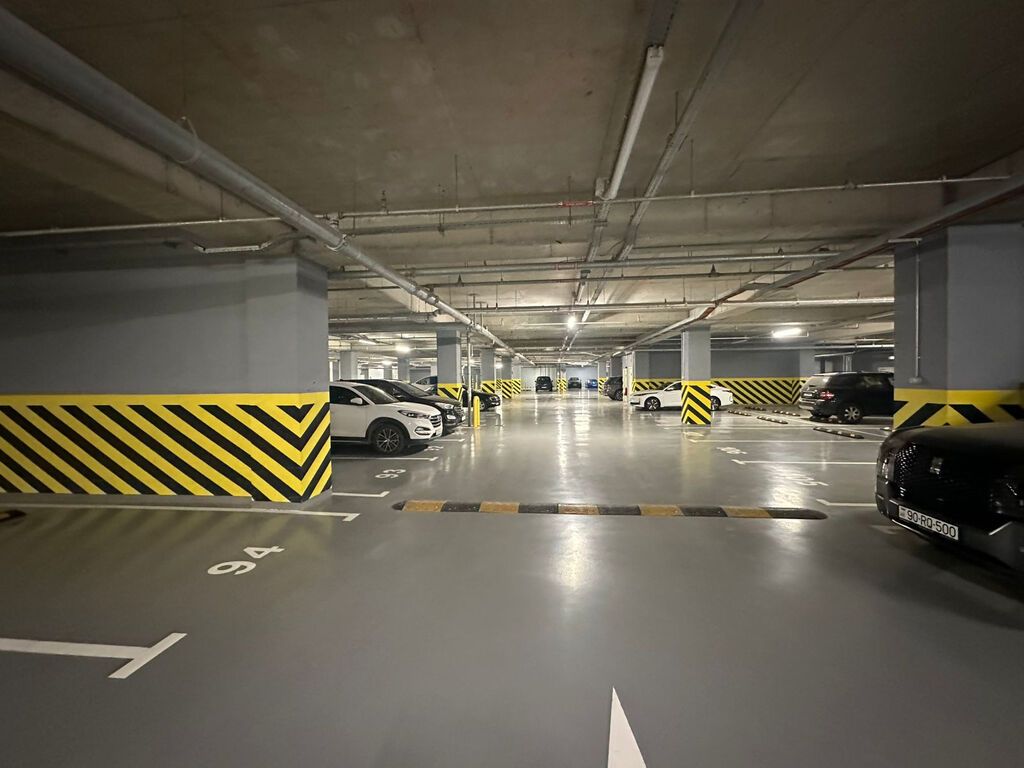 3 otaqlı, Yeni tikili, 145 kv. m