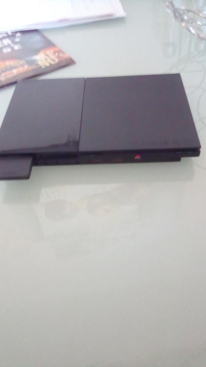 PS2 & PS1 (Sony PlayStation 2 & 1): Ps2 με δωρο δισκετα και τηλεχειριστηριο σε lalafo.gr Ps2 με δωρο δισκετα και τηλεχειριστηριο σε Ρόδος
