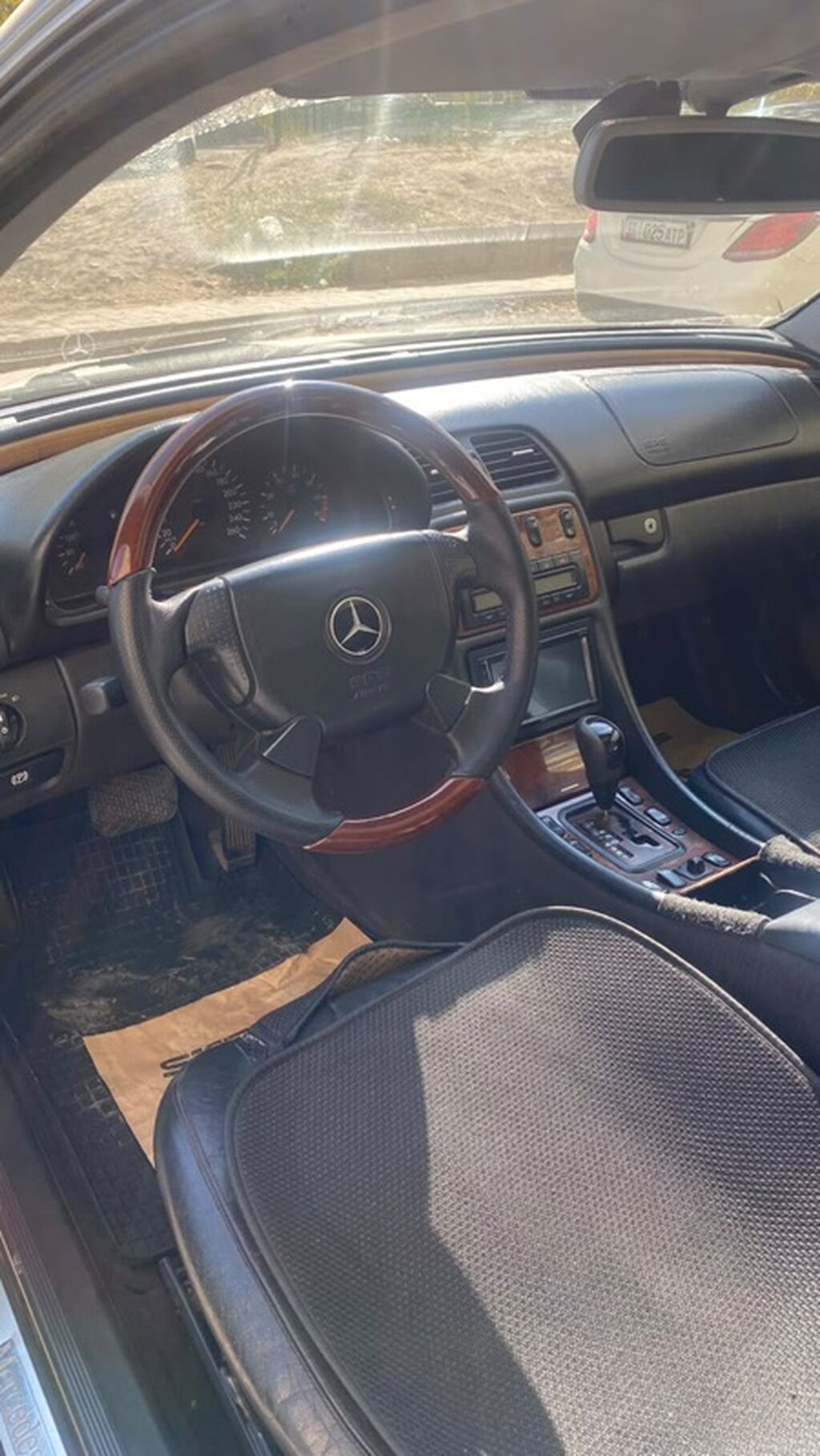 Mercedes-Benz CLK-Class: 1998 г., 3.2 л, Автомат, Бензин, Купе: фото 3