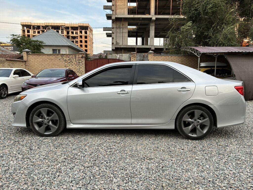 Toyota Camry: 2011 г., 3.5 л, Автомат, Бензин, Седан: фото 8