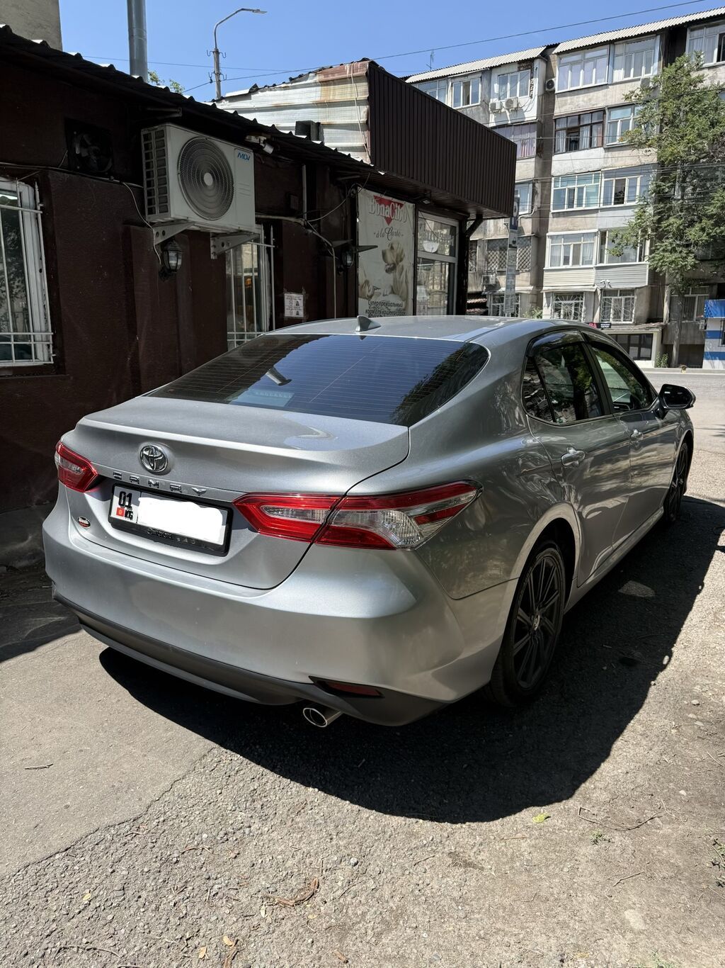 Toyota Camry: 2019 г., 2.5 л, Автомат, Бензин, Седан — фото 4