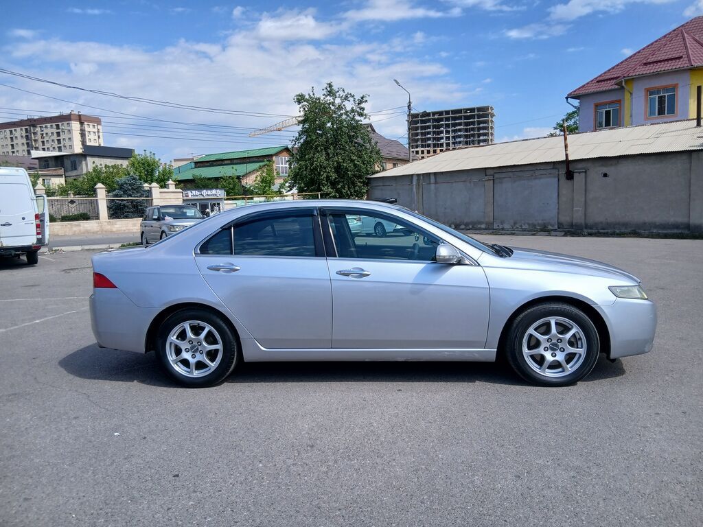 Honda Accord: 2003 г., 2 л, Автомат, Бензин, Седан — фото 4
