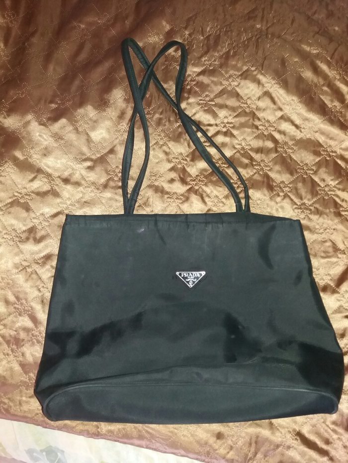 Ostalo: Prada torba na lalafo.rs Prada torba - Novi Sad