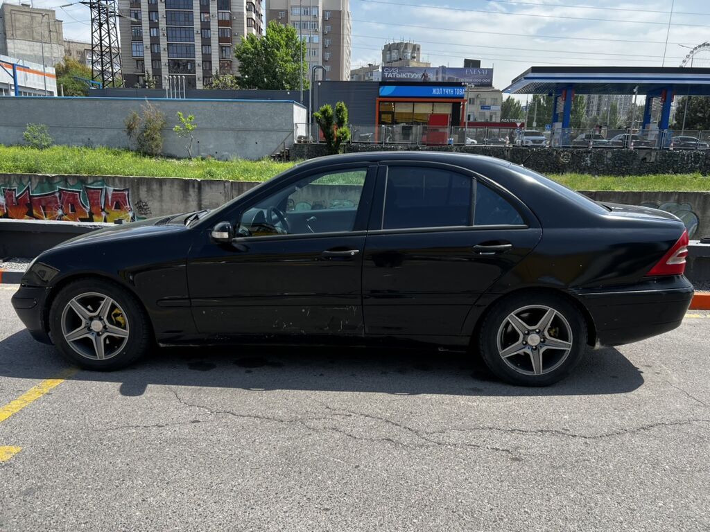 Mercedes-Benz C-Class: 2000 г., 2 л, Автомат, Седан: фото 5