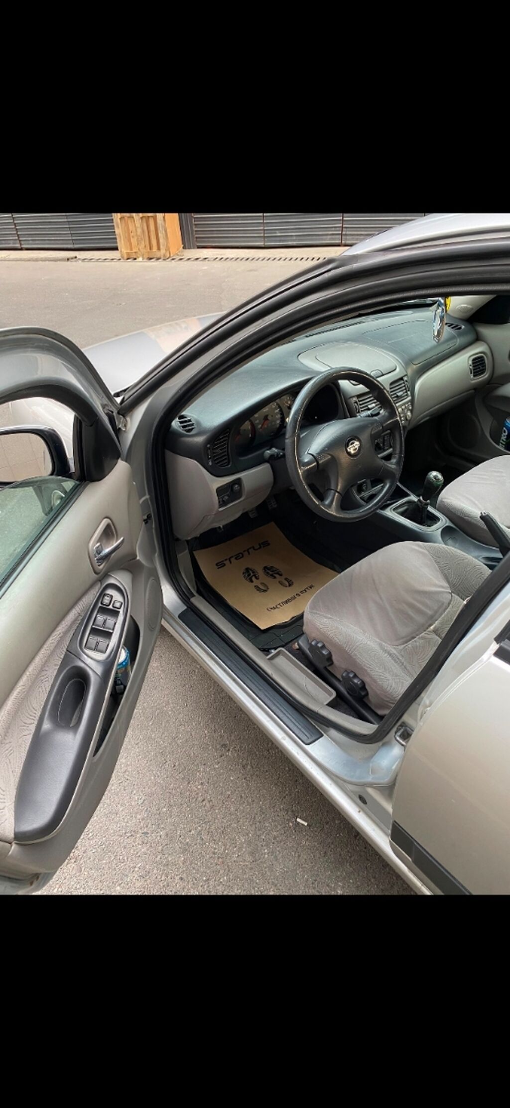 Nissan Almera: 2000 г., 1.8 л, Механика, Бензин, Хэтчбэк: фото 7