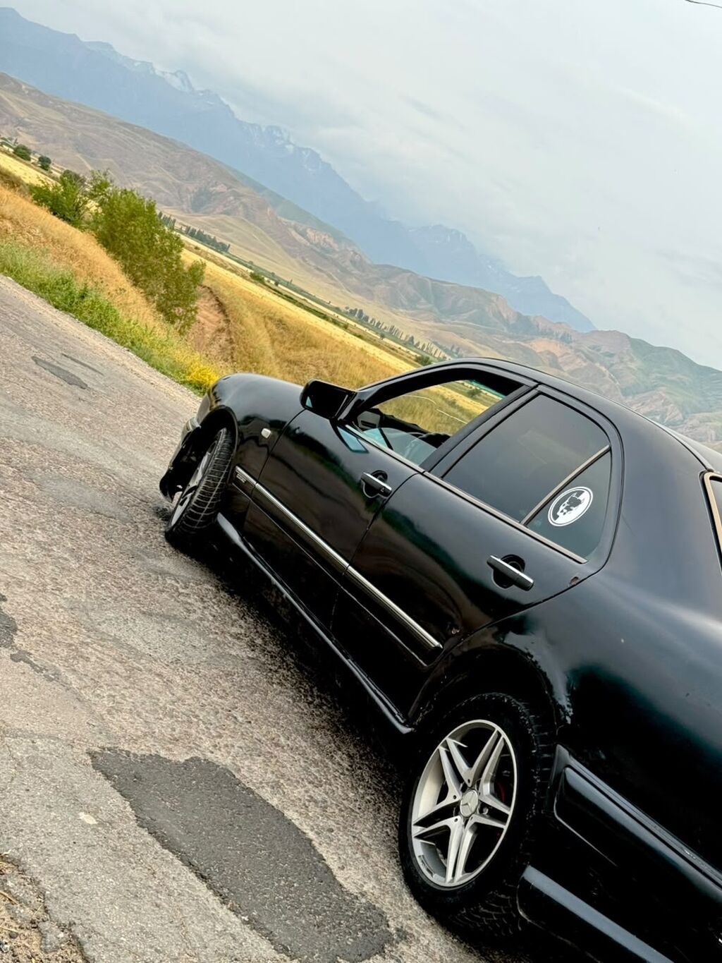 Mercedes-Benz E-Class: 1995 г., Седан: фото 2