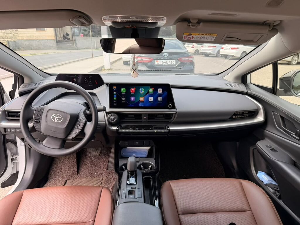 Toyota Prius: 2024 г., 2 л, Вариатор, Гибрид, Лифтбек: фото 5