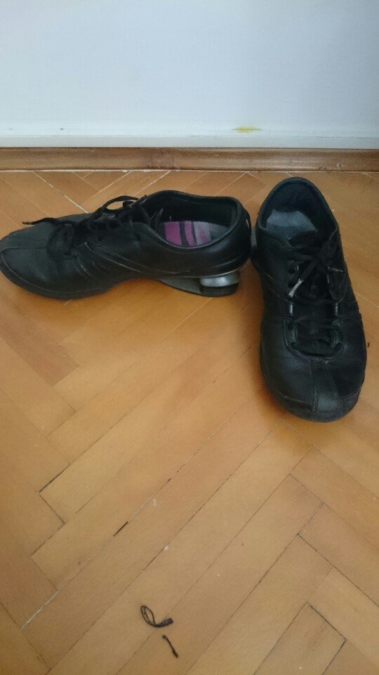 Ženska patike i atletske cipele: Nike,kožne, nošene, br.38 na lalafo.rs Nike,kožne, nošene, br.38 - Beograd
