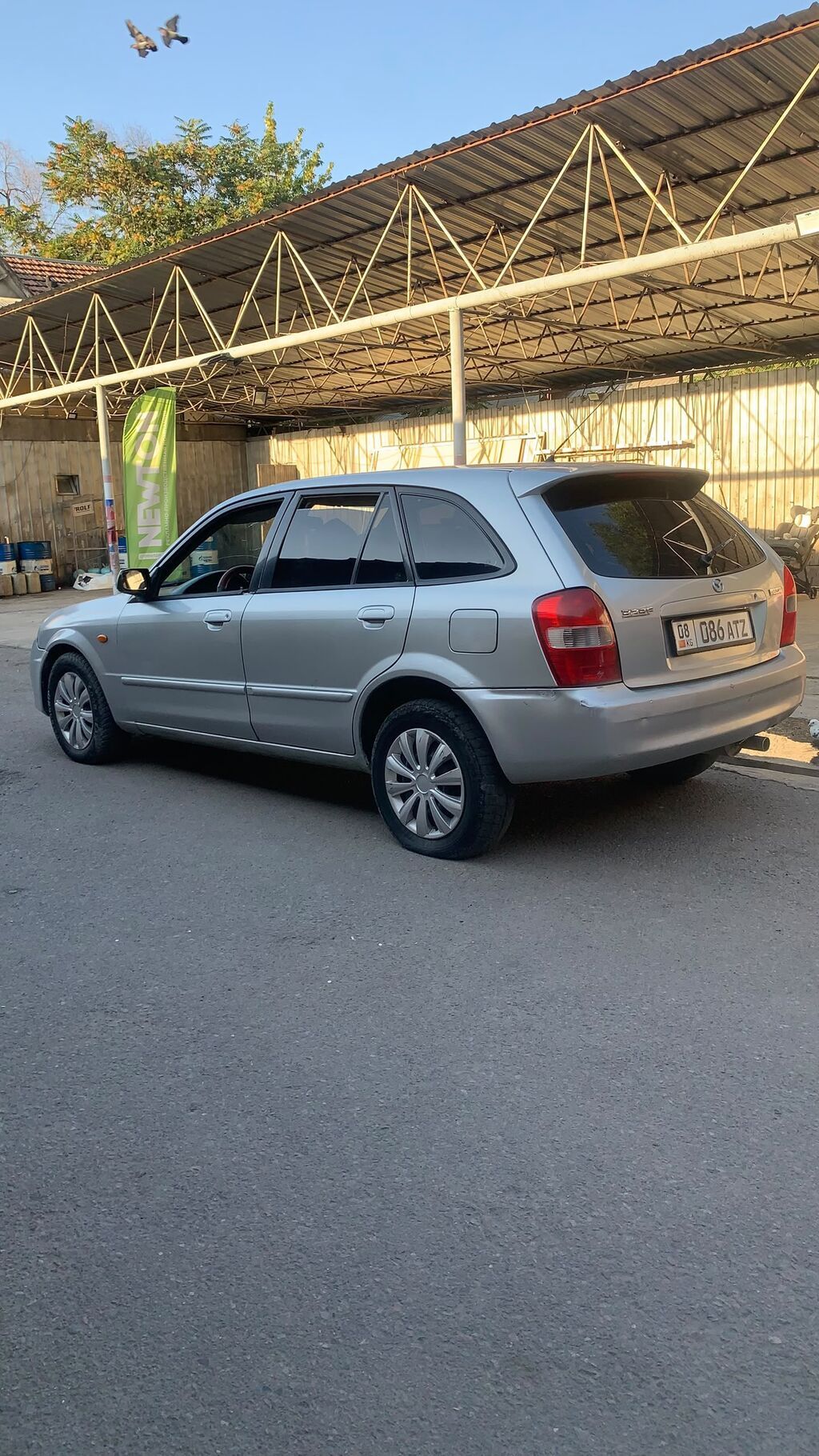 Mazda 323 универсал, 2003 г., 1.5 л, механика: фото 3