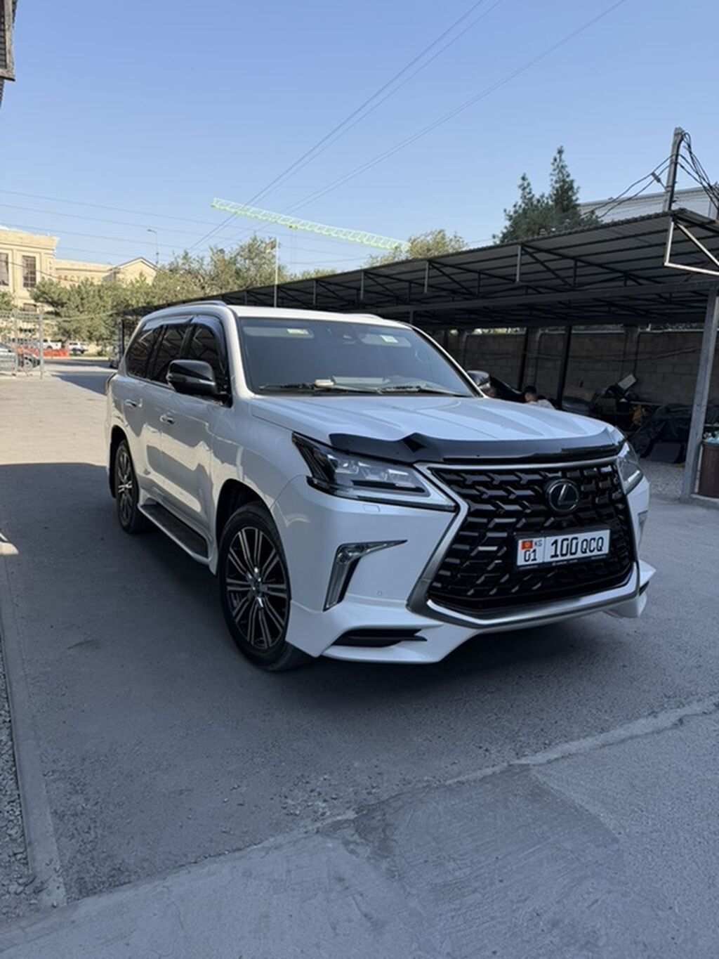 Lexus LX: 2020 г., 5.7 л, Автомат, Бензин, Внедорожник: фото 3