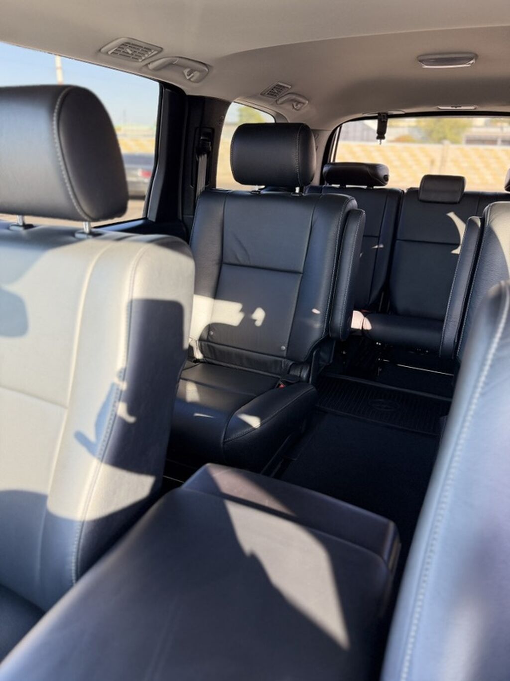 Toyota Sequoia: 2020 г., Автомат, Внедорожник: фото 6