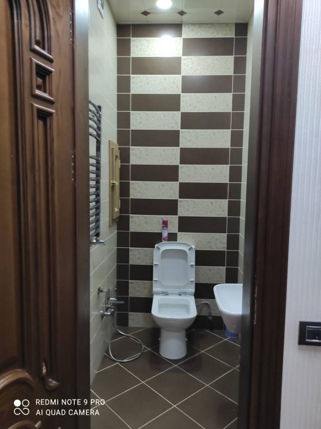 3 otaqlı, Yeni tikili, m. İnşaatçılar, 124 kv. m