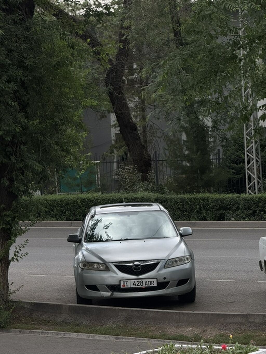 Продаю Mazda 6 2004 г., 2.0 л, автомат, седан: фото 3
