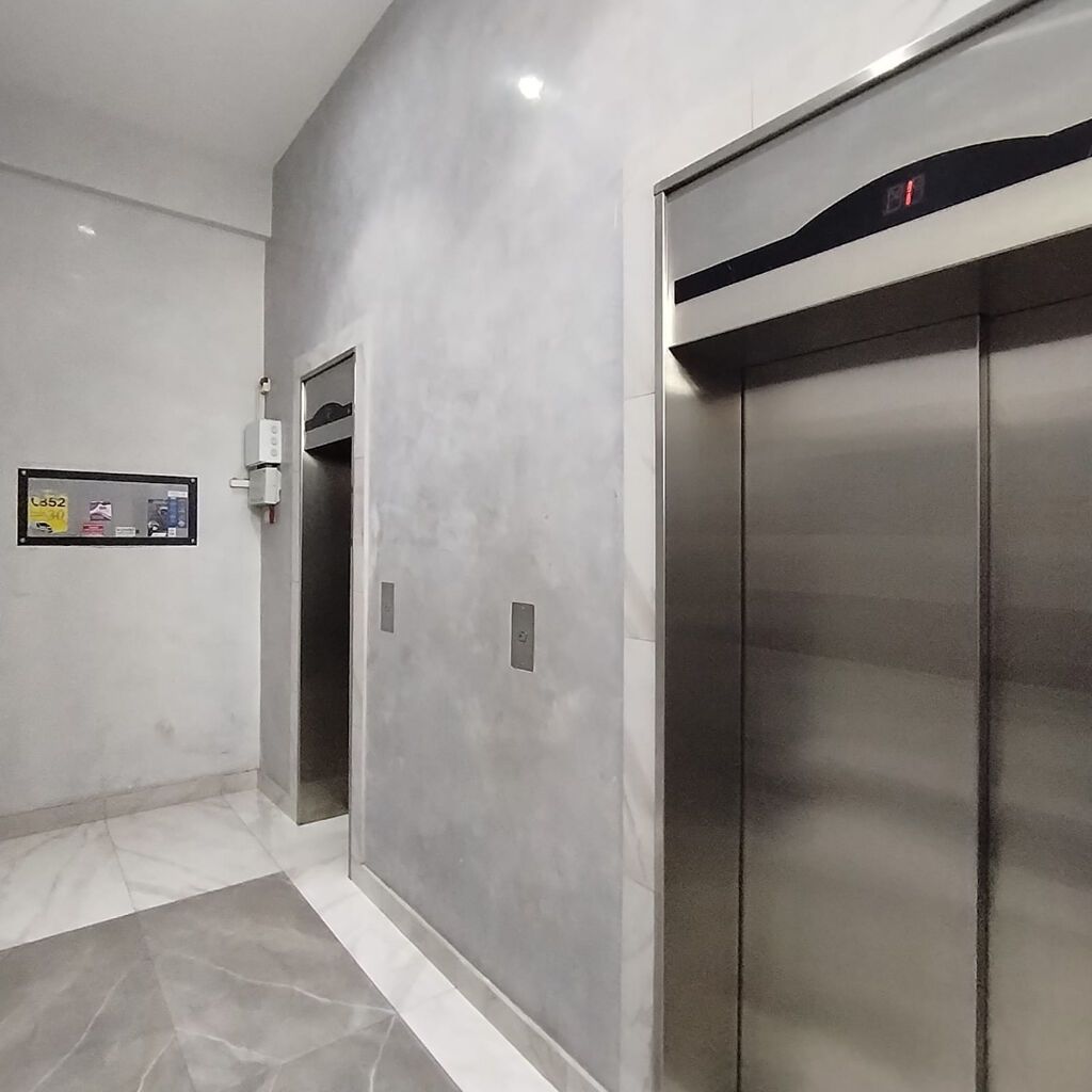 4 otaqlı, Yeni tikili, 167 kv. m