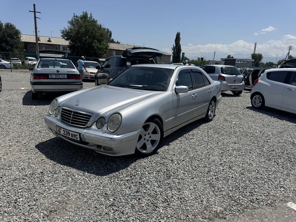 Mercedes-Benz E-Class: 2000 г., 2.4 л, Механика, Бензин, Седан: фото 4