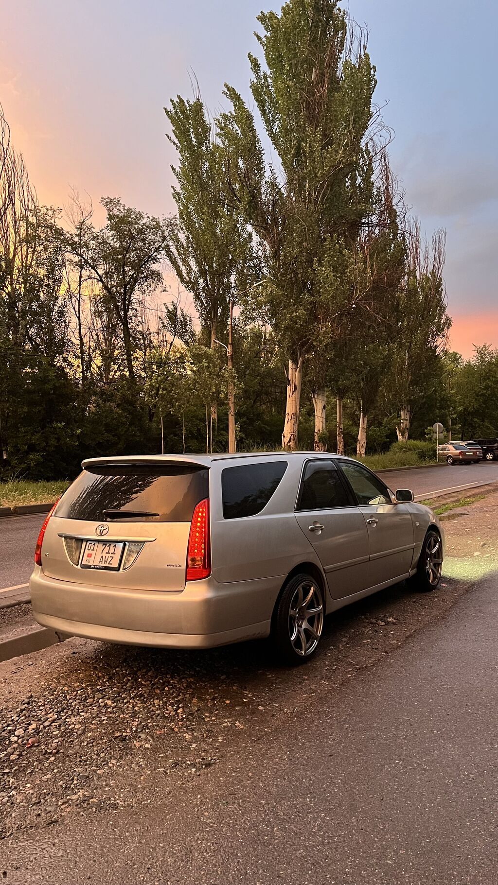 Toyota Mark II: 2002 г., 2 л, Автомат, Универсал: фото 4