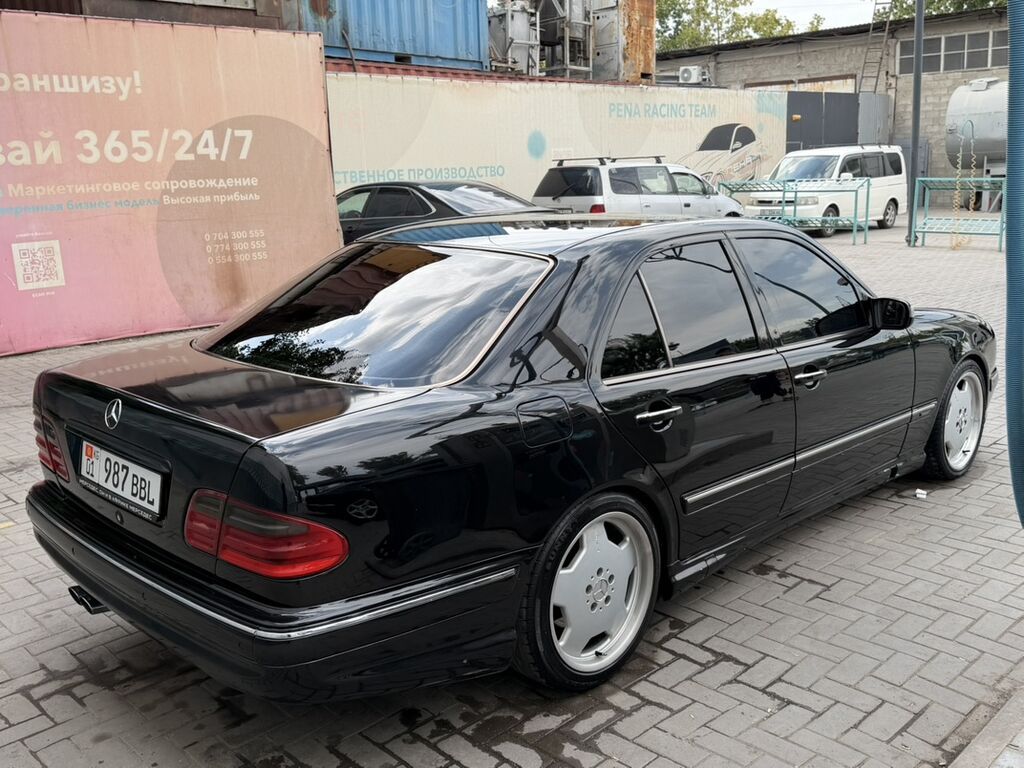 Mercedes-Benz E-Class: 2002 г., 5.5 л, Седан: фото 3