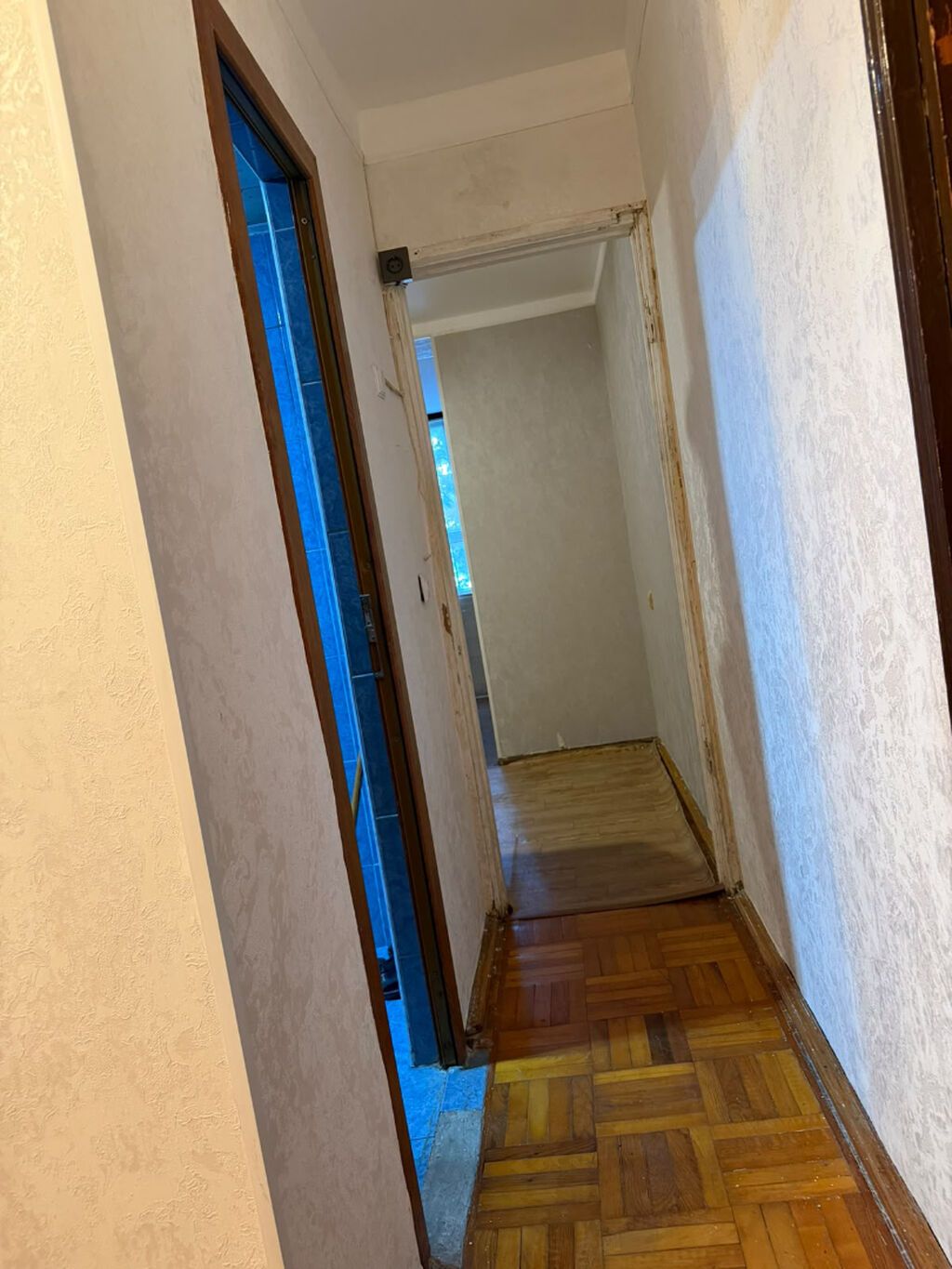 Bakı, Yasamal, 3 otaqlı, Köhnə tikili, m. Elmlər Akademiyası, 75 kv. m