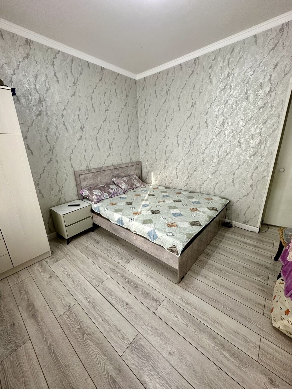 2 комнаты, 52 м², Ак-Эмир рынок 106 серия, 8 этаж, Старый ремонт: фото 5