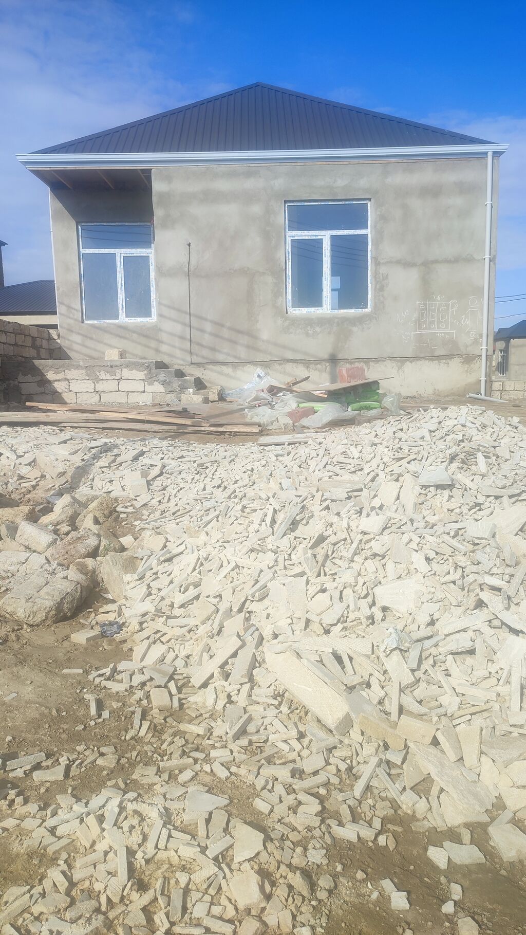 Suraxanıda 3 otaqlı həyət evi satılır, 80 m², 140 000 AZN, şəkil 2 / 11