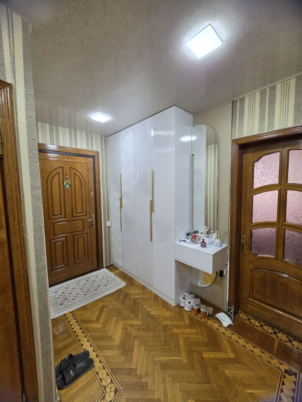 Bakı, 3 otaqlı, Köhnə tikili, m. Nəsimi, 74 kv. m