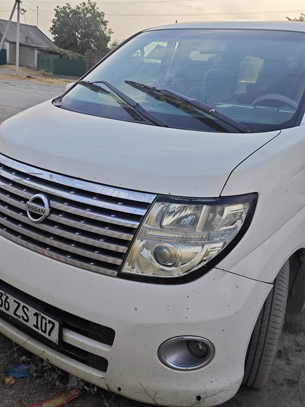 Nissan Elgrand: 2006 г., 3.5 л, Автомат, Газ, Минивэн: фото 3