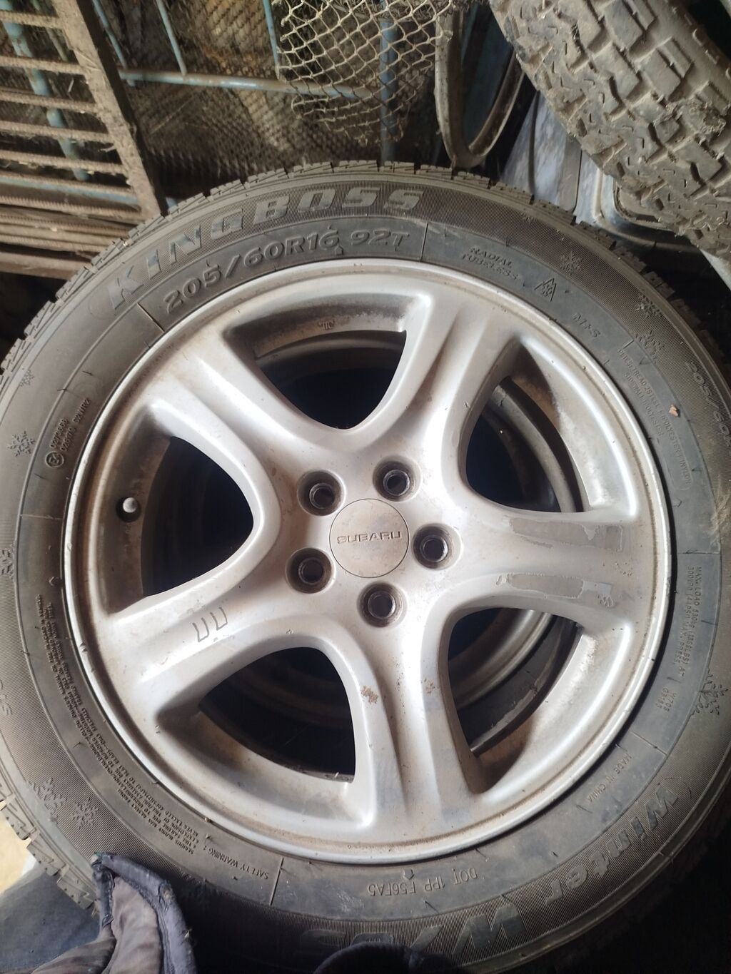 Зимние шины Kingboss Winter W405 на дисках Subaru - Размер: 205/60: фото 2