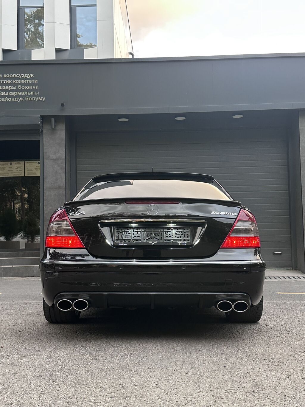 Mercedes-Benz E-Class: 2002 г., 5 л, Автомат, Бензин, Седан: фото 5