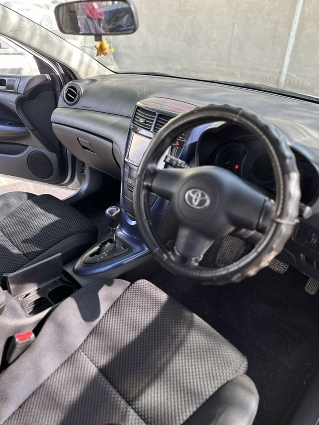 Toyota Caldina: 2003 г., 2 л, Автомат, Бензин, Универсал: фото 5