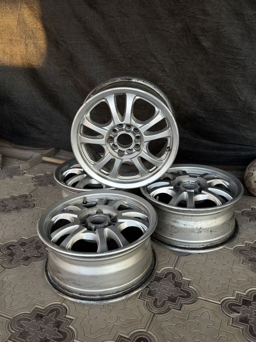 Литые Диски R 15 Toyota, Комплект, отверстий - 10, Б/у: фото 1