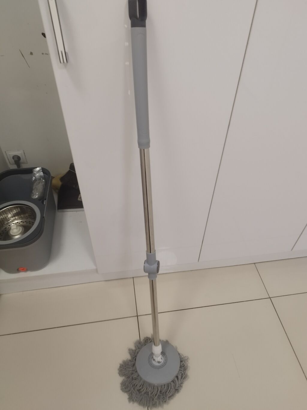 Комплект для мытья полов с автоматическим отжимом (spin-mop) - Ведро: фото 3