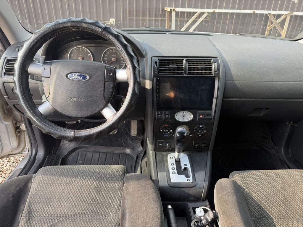 Ford Mondeo: 2002 г., 2.5 л, Автомат, Бензин, Универсал: фото 4