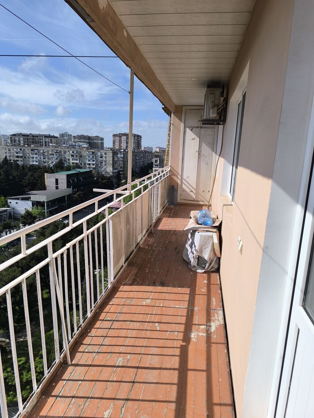 Bakı, Əhmədli, 5 otaqlı, Köhnə tikili, m. Əhmədli, 104 kv. m