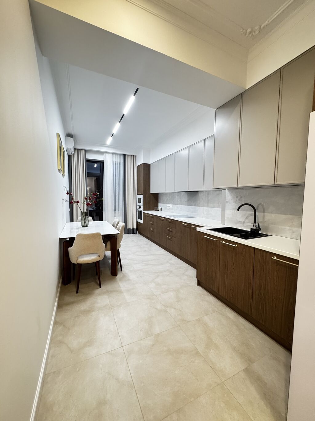 Продам 4-комн. квартиру 175 м², Асанбай, 5 этаж: фото 2