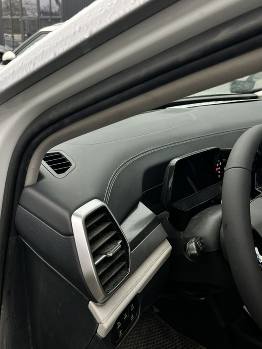 Перетяжка и восстановление элементов салона автомобиля -: фото 5