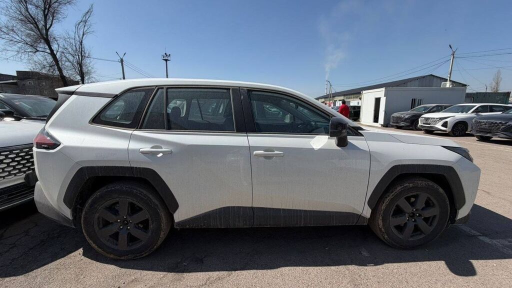 Toyota RAV4: 2026 г., 2 л, Автомат, Бензин, Внедорожник: фото 2