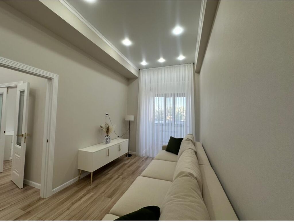 2 комнаты, 60 м², Тунгуч мкр Элитка, 2 этаж, Дизайнерский ремонт: фото 2